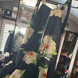 YOINS Black Floral Backless Dress